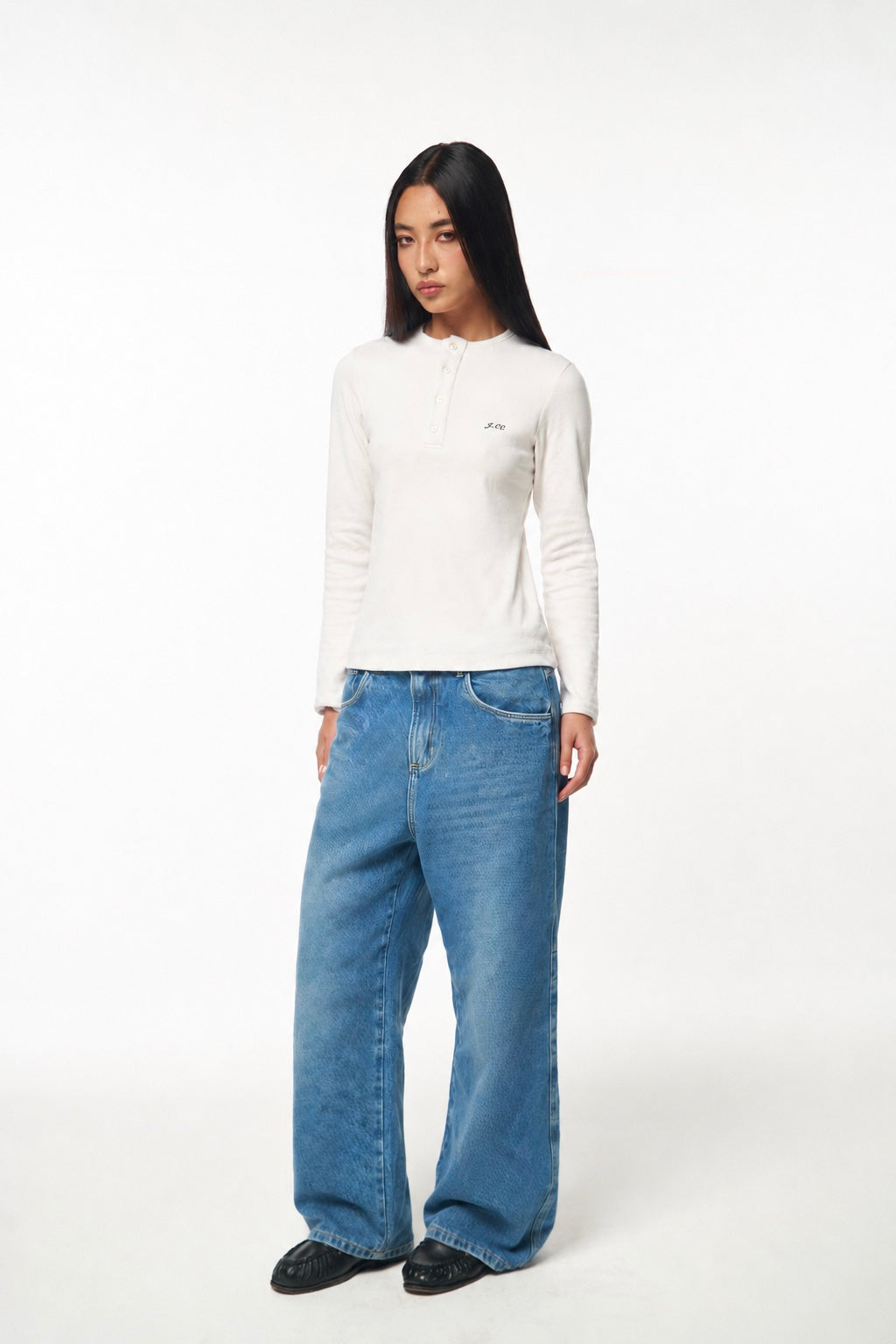 THE PERFECT HENLEY - WHITE
